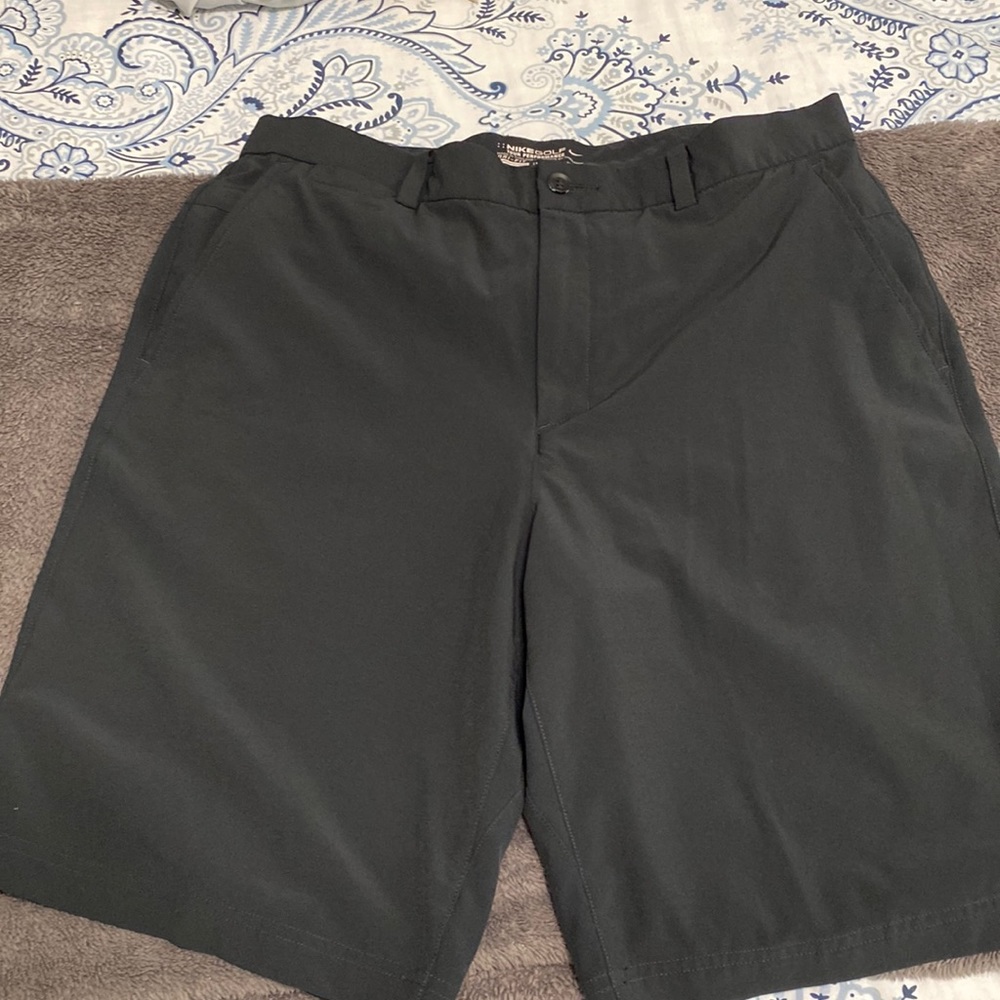 Nike mens golf shorts